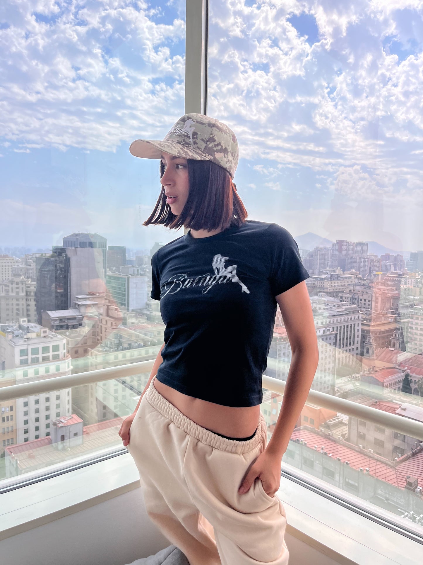 WMNCODE BLACK TEE